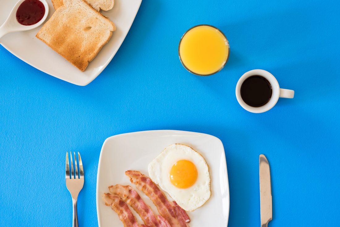 Free photo of Eggs, Bacon & Toast Breakfast
