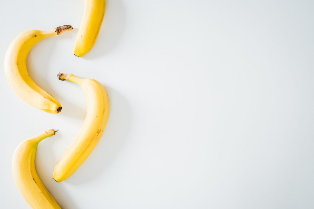 Free photo of Banana Fruit on White Background