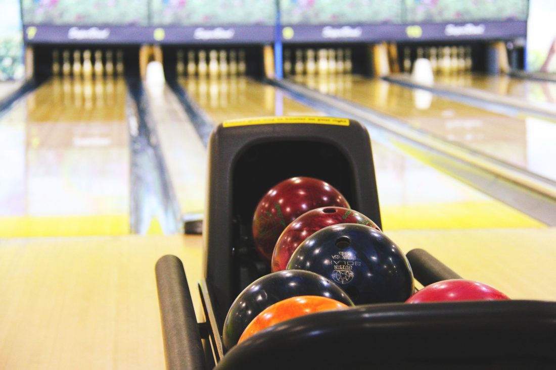 Free photo of Bowling Alley