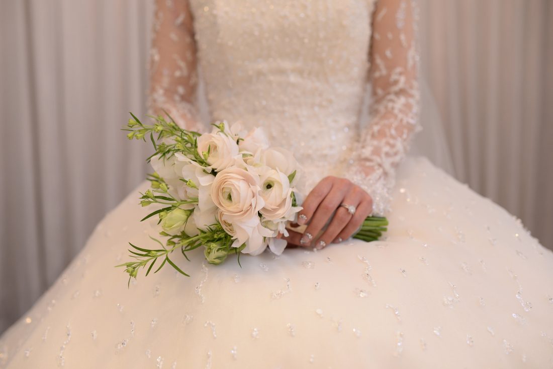 Free photo of Wedding Bride in Dress