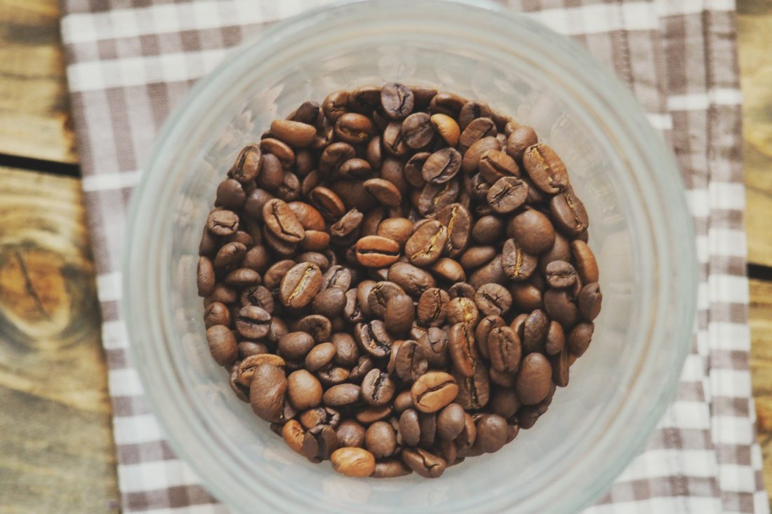 Free photo of Coffee Beans In Bowl