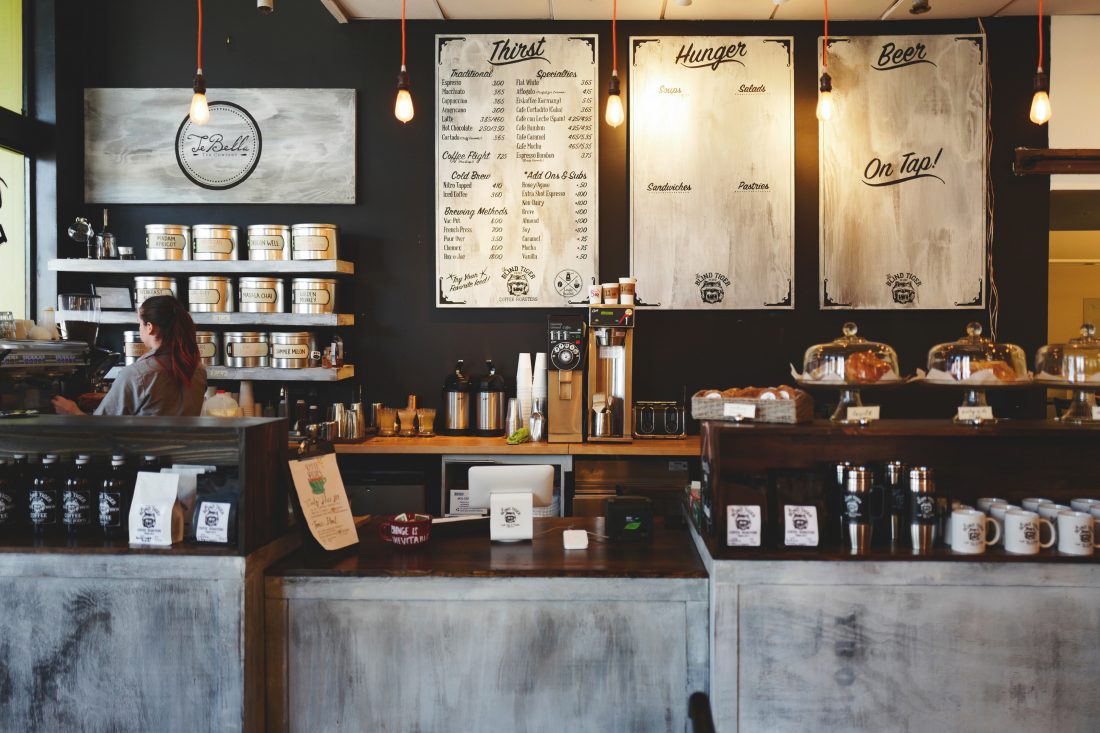 Free photo of Vintage Coffee Shop Counter