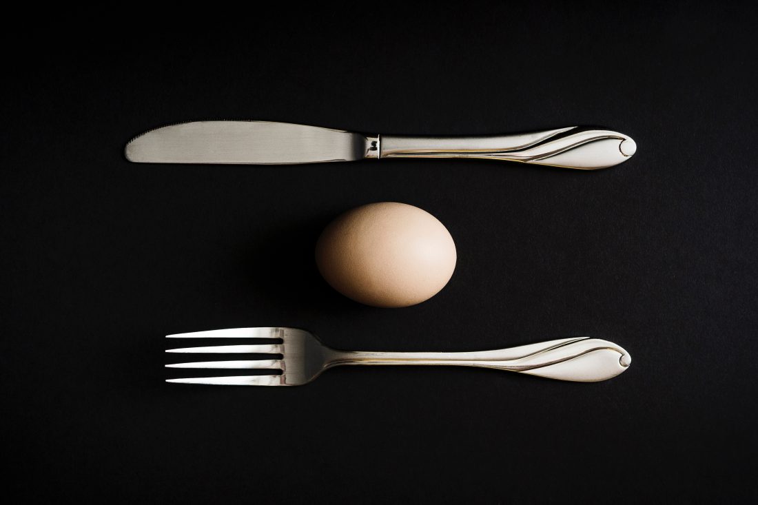Free photo of Egg & Cutlery