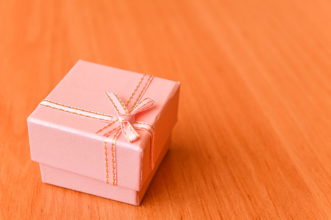 Free photo of Pink Gift Box