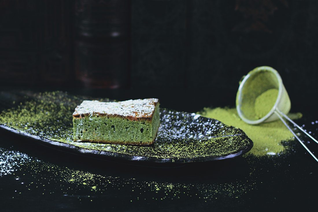 Free photo of Green Pistachio Cake