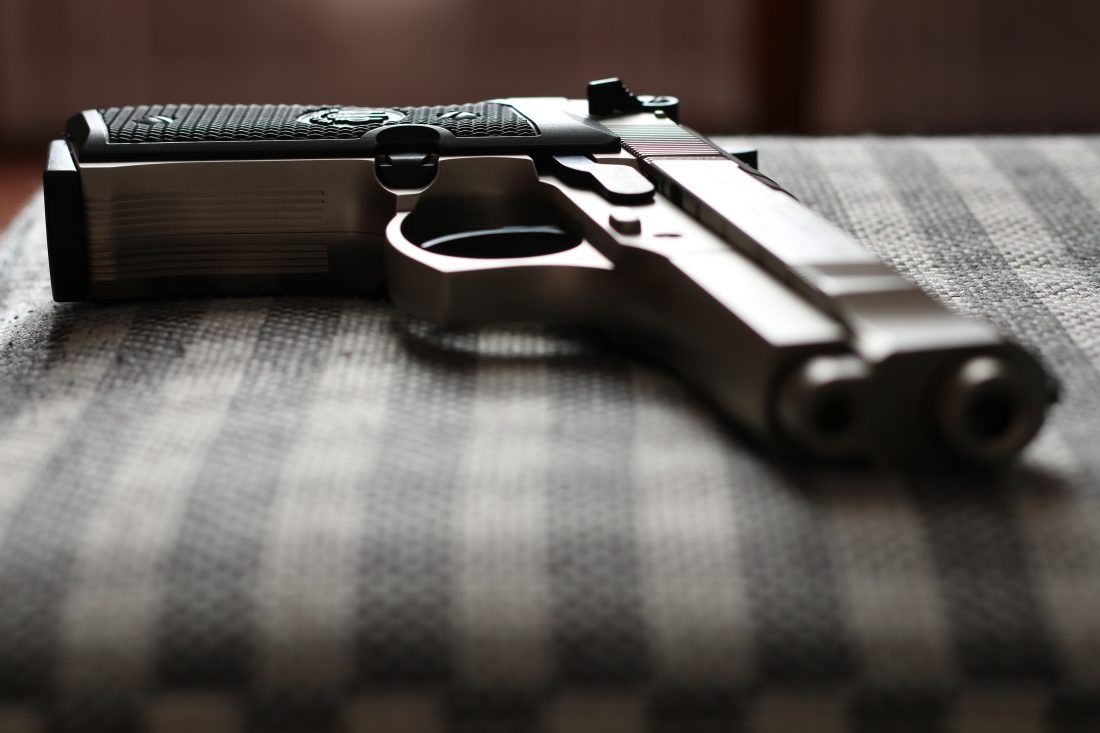 Free photo of Gun Pistol