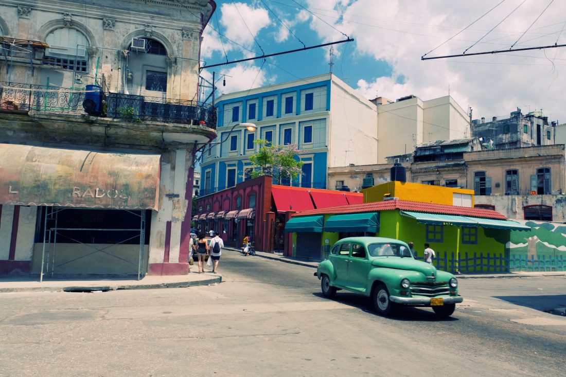 Free photo of Havana Crossroads