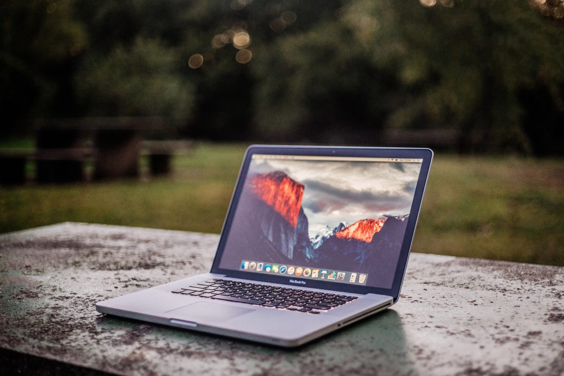Free photo of Laptop Outdoors