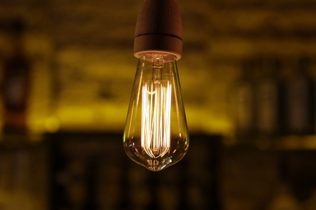 Free photo of Light Bulb in Bar