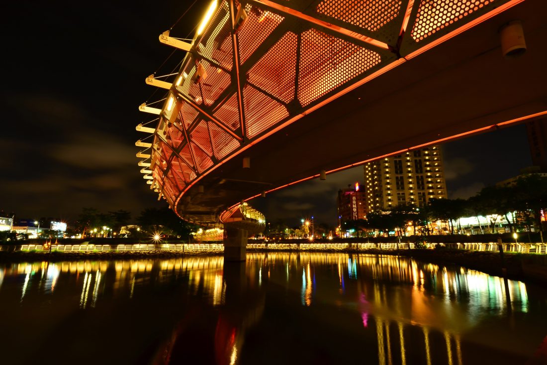 Free photo of Night Bridge