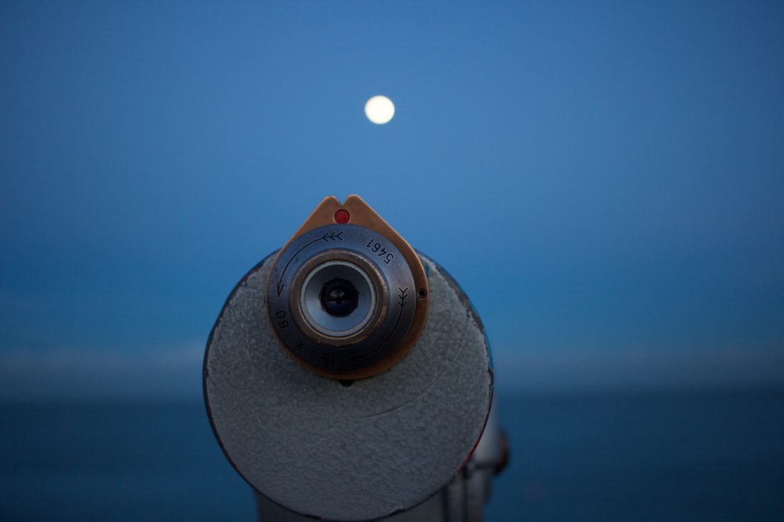Free photo of Night Sky Viewer Moon Calm