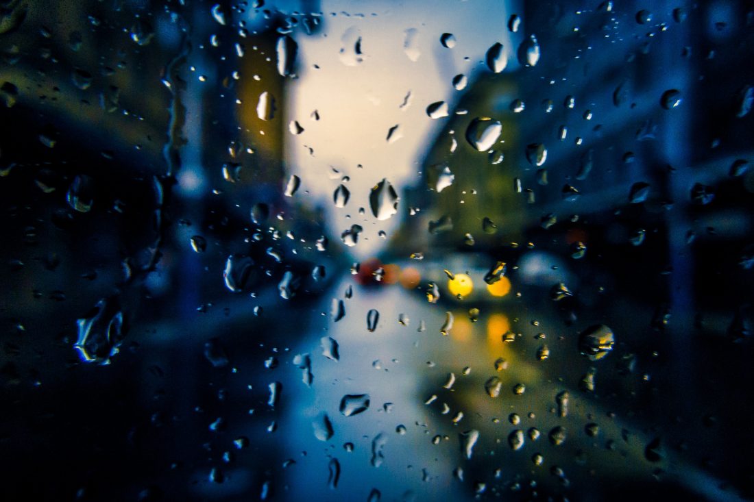 Free photo of Rain On Window