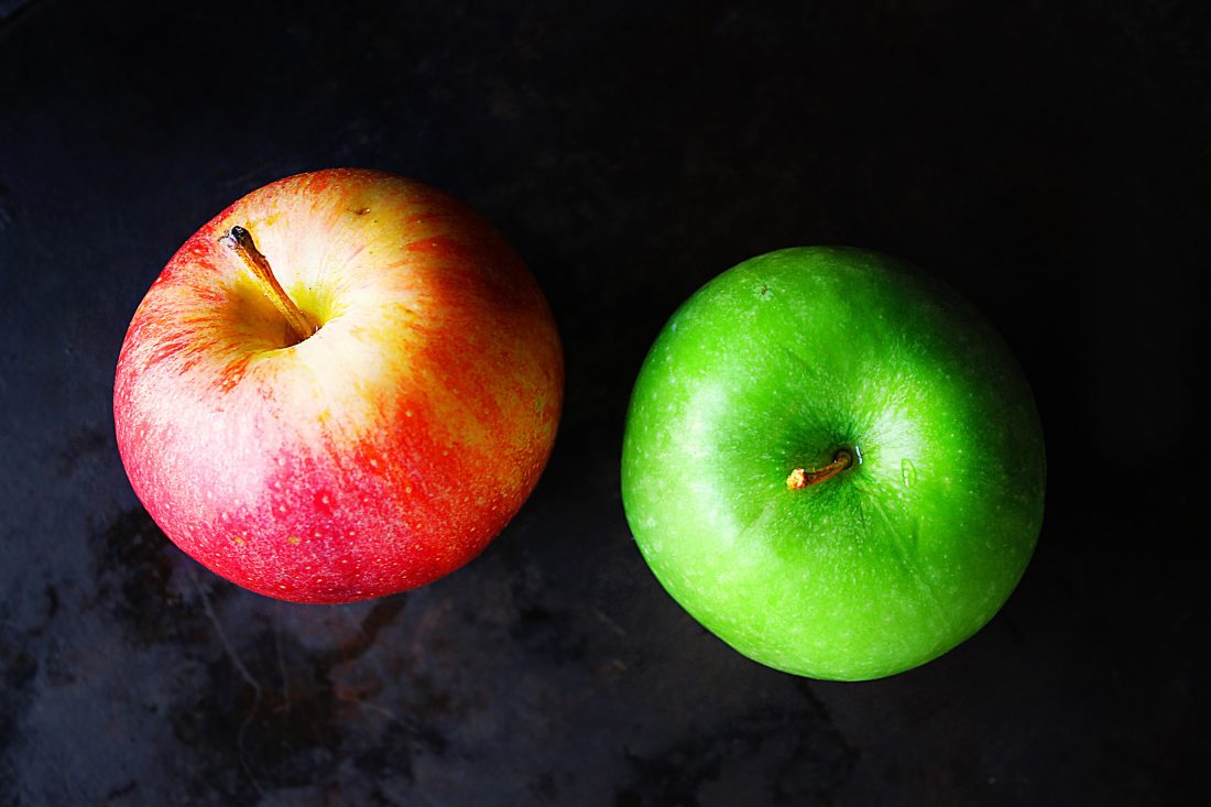 Free photo of Red & Green Apples