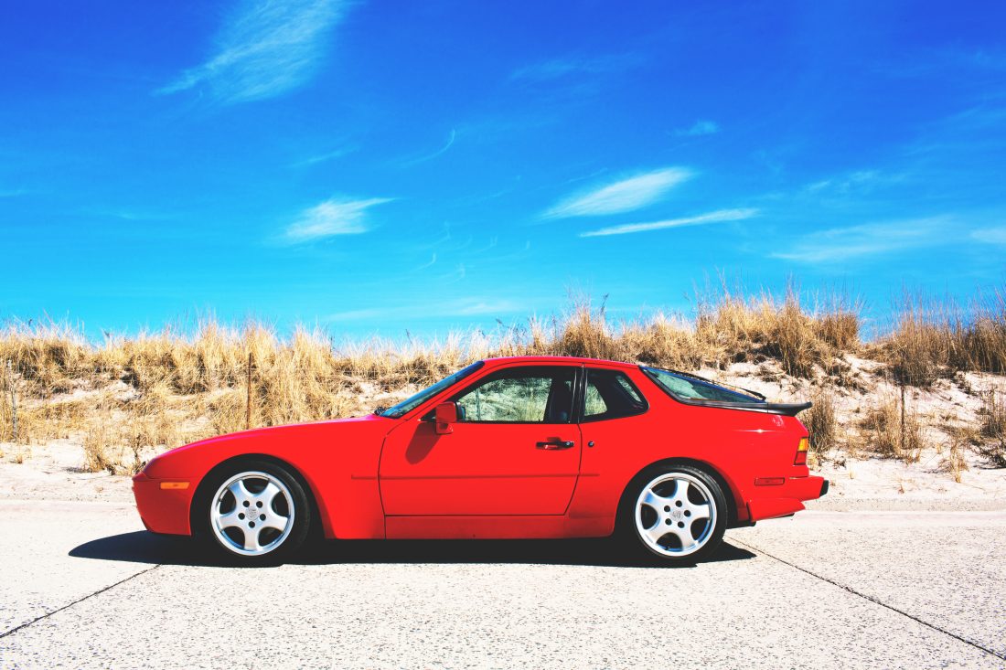 Free photo of Red Sports Car