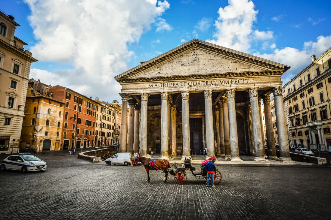 Free photo of Pantheon in Rome, Italy