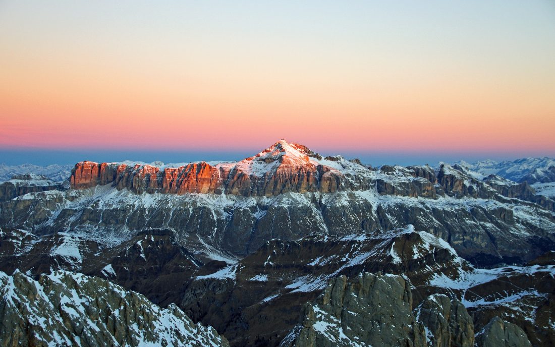 Free photo of Alps at Sunrise