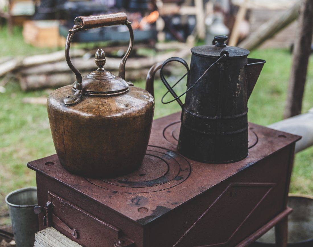 Free photo of Antique Kettle Stove
