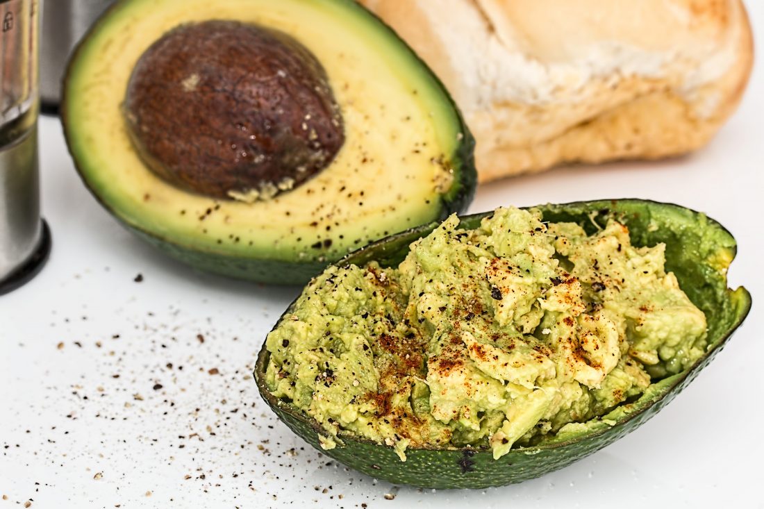 Free photo of Avocados Lunch