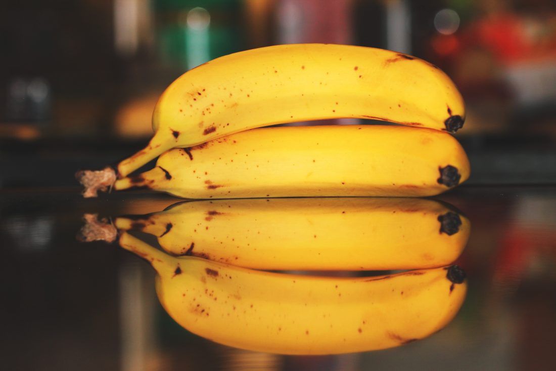 Free photo of Bananas Reflections