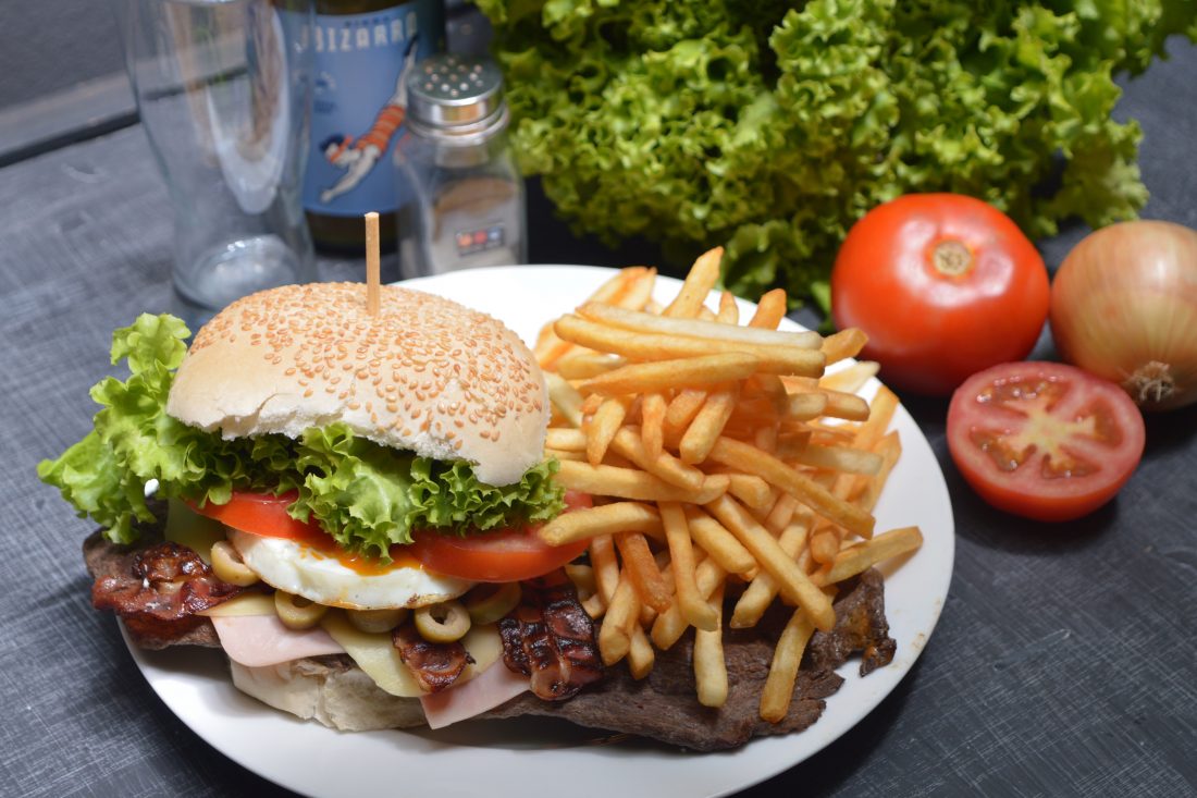 Free photo of Burger & Fries