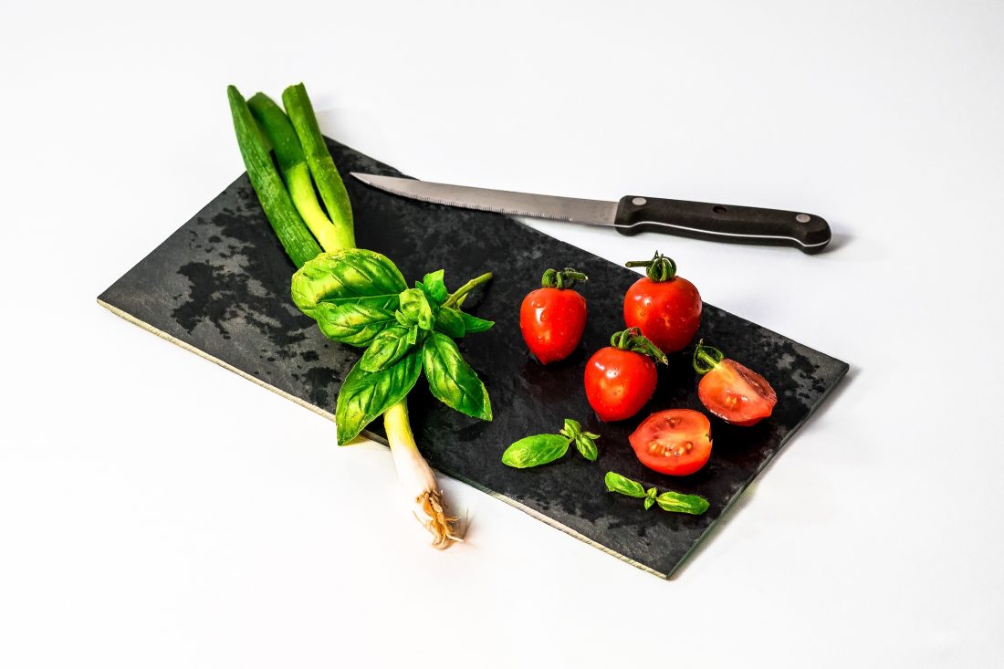 Free photo of Vegetables on Chopping Board
