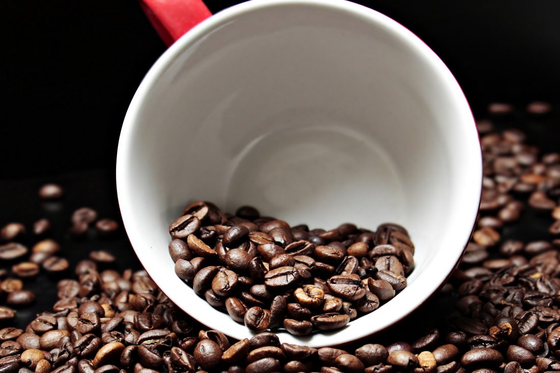 Free photo of Coffee Beans in Cup
