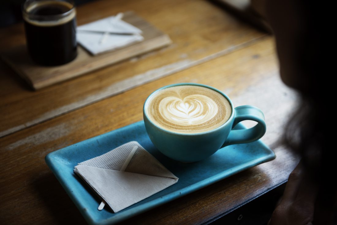Free photo of Coffee Cappuccino Blue Cup