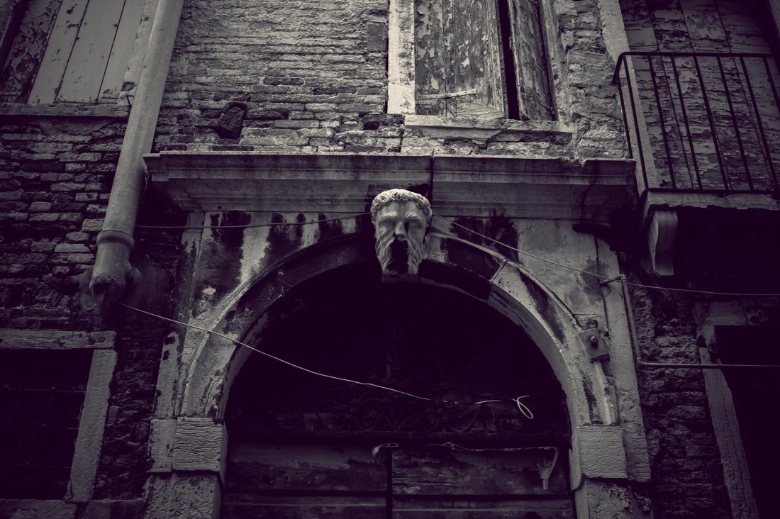 Free photo of Dark Face Of Venice