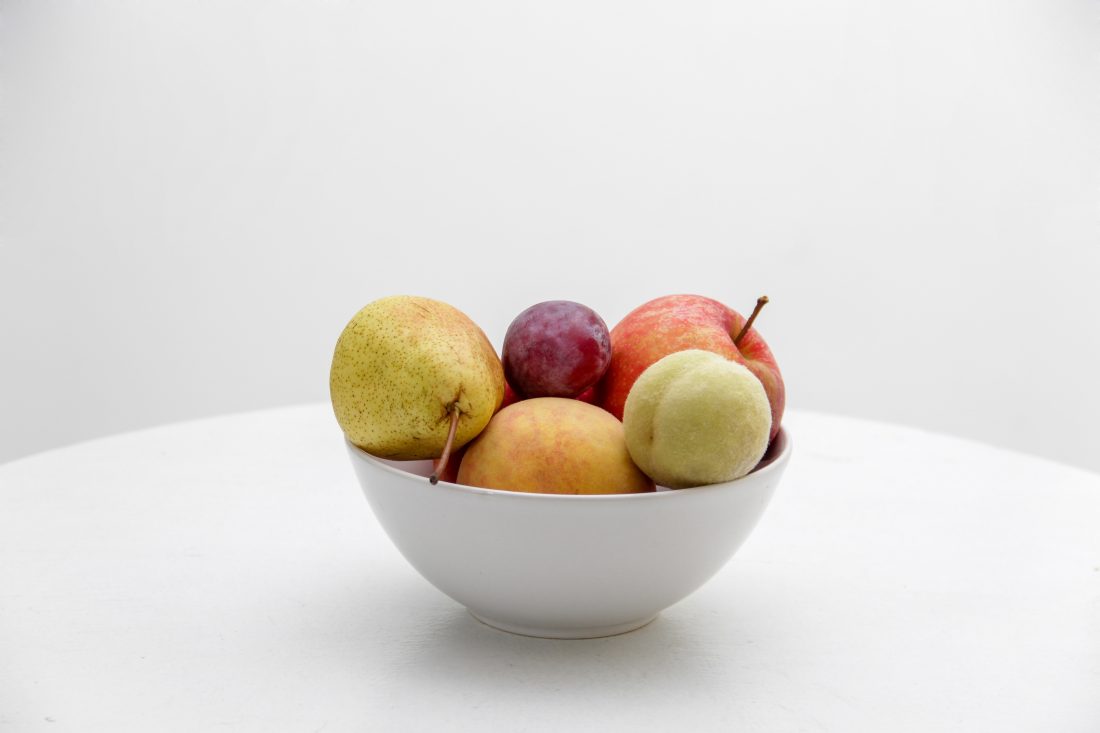 Free photo of Minimal Fruit Bowl
