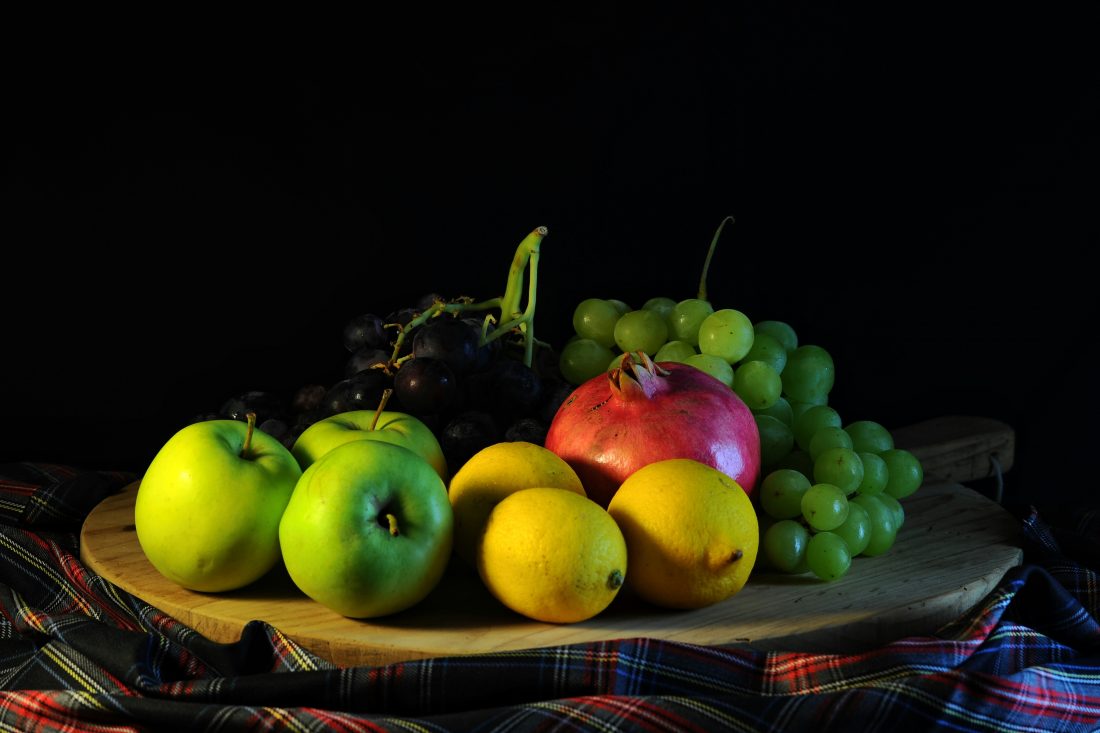 Free photo of Platter of Fruit with a Black Background