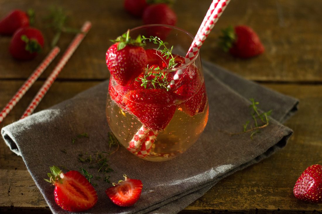 Free photo of Strawberry Gin Drink