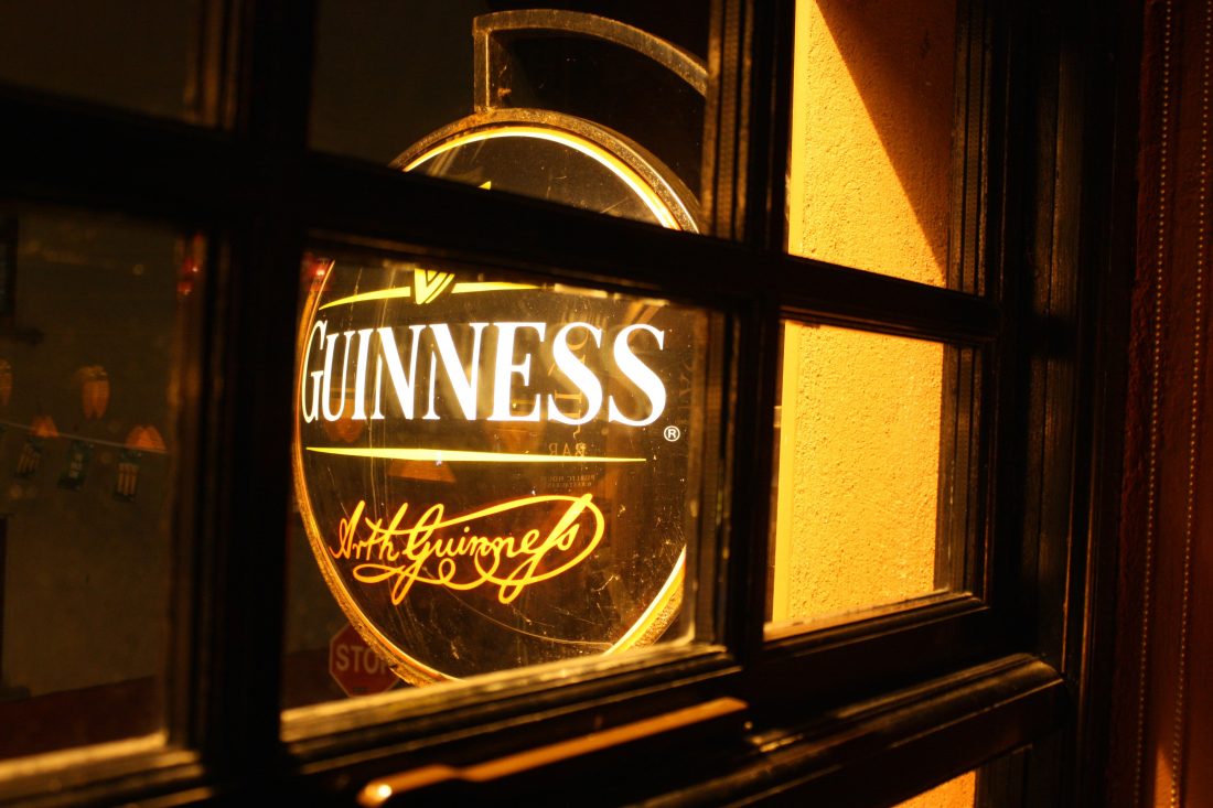 Free photo of Guinness Pub Sign