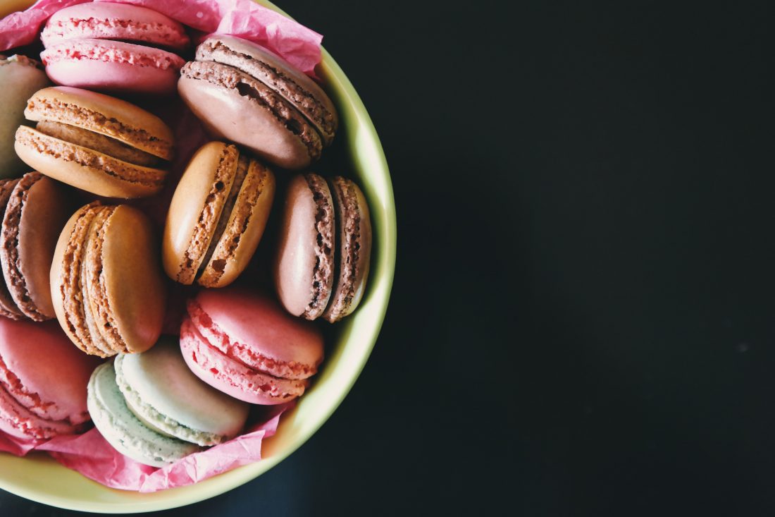 Free photo of Macarons in Bowl