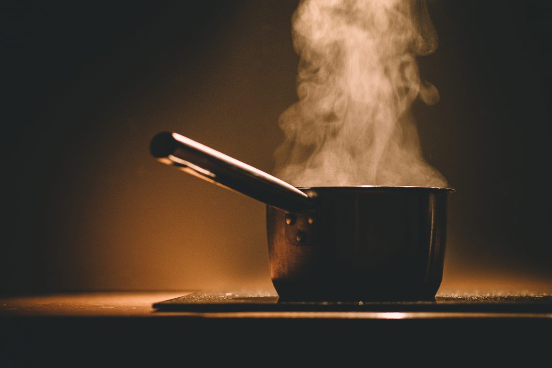 Free photo of Streaming Cooking Pot