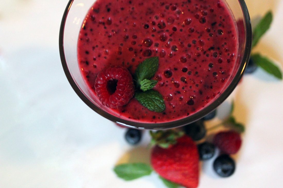 Free photo of Healthy Red Smoothie