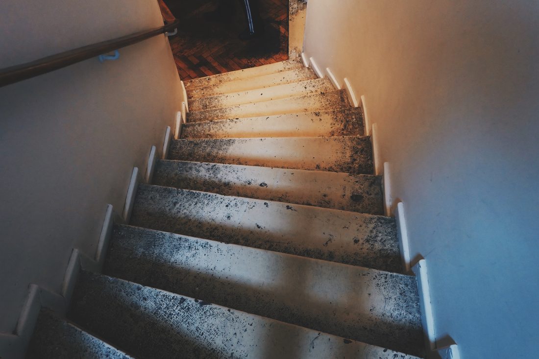 Free photo of Staircase