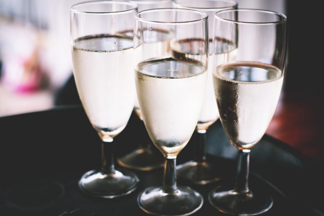 Free photo of Wine Party Glasses