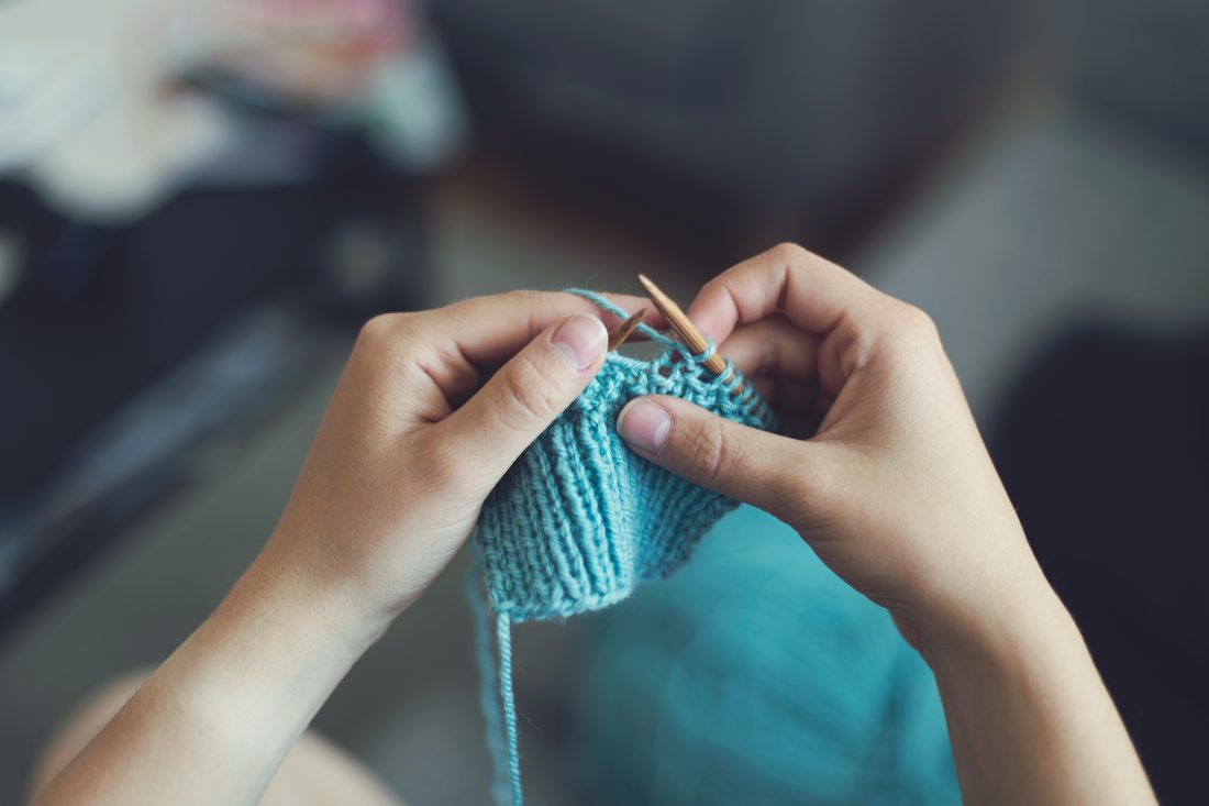 Free photo of Woman Knitting