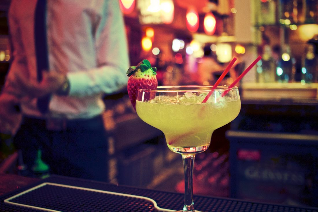 Free photo of Yellow Cocktail