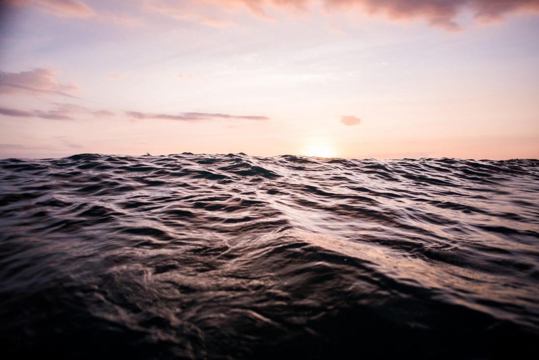 Free photo of Sun Reflecting on Waves