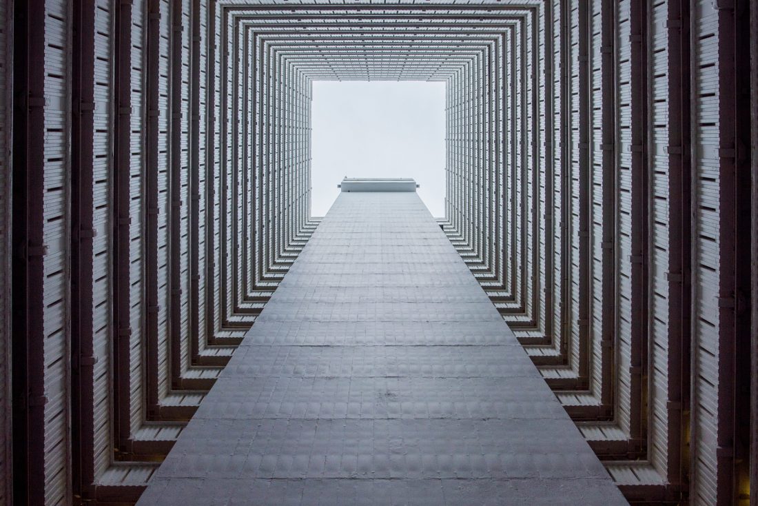 Free photo of Symmetrical Architecture