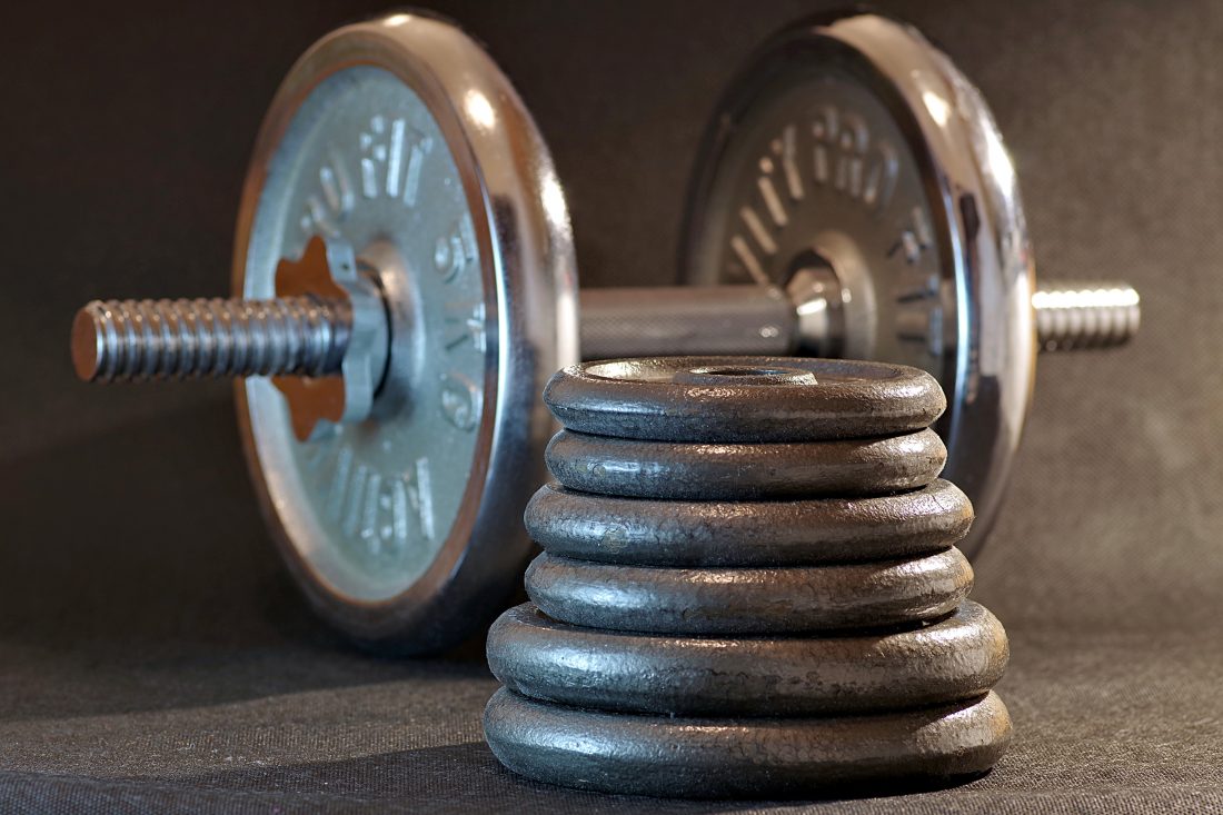 Free photo of Gym Dumbbell