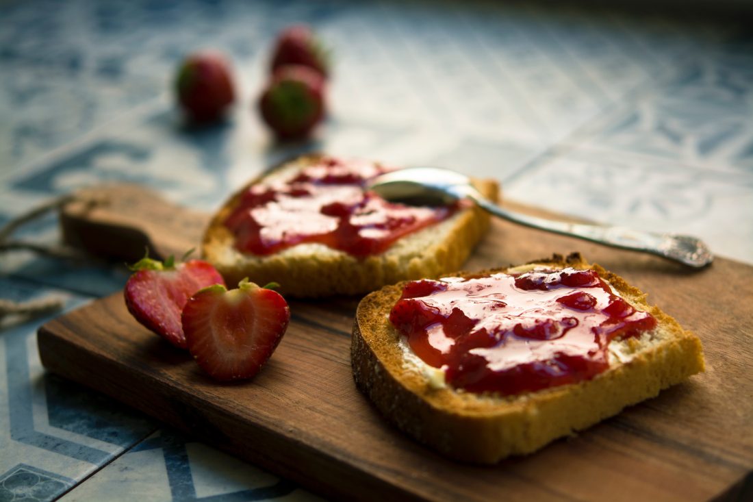 Free photo of Strawberry Jam on Toast