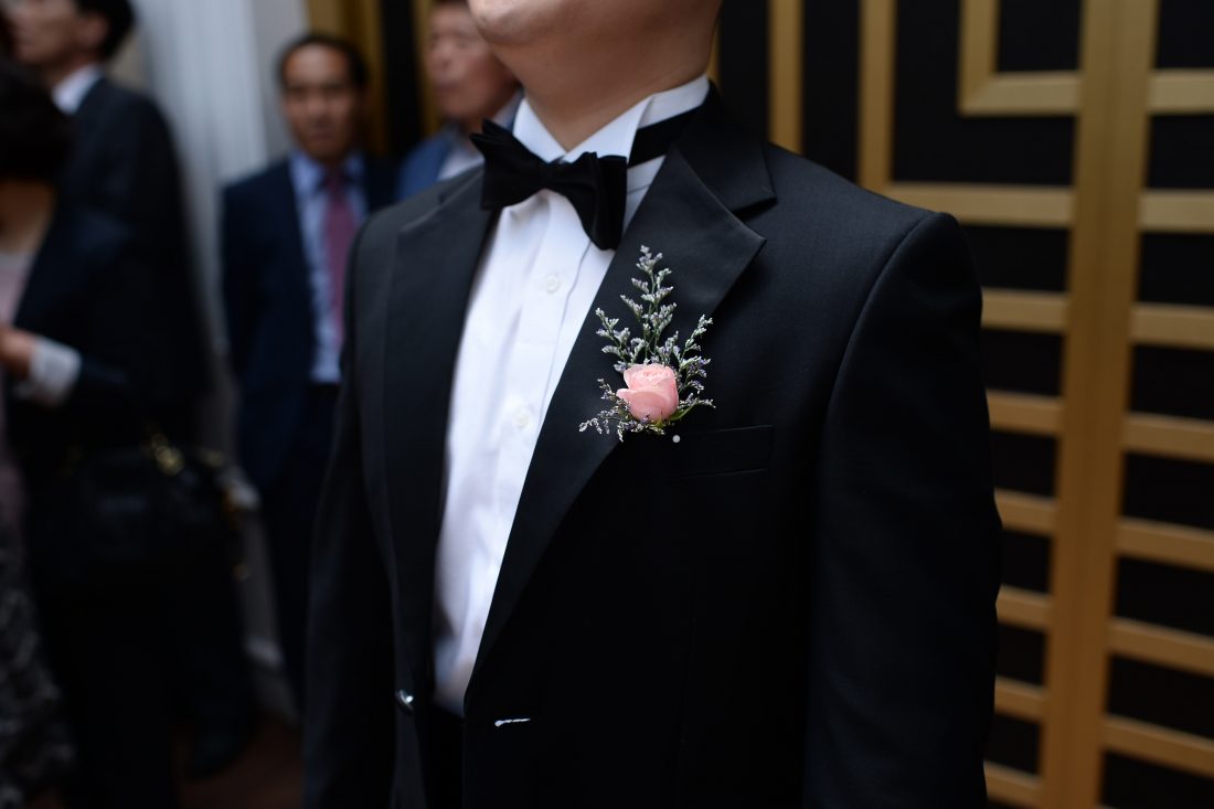 Free photo of Wedding Groom in Tuxedo