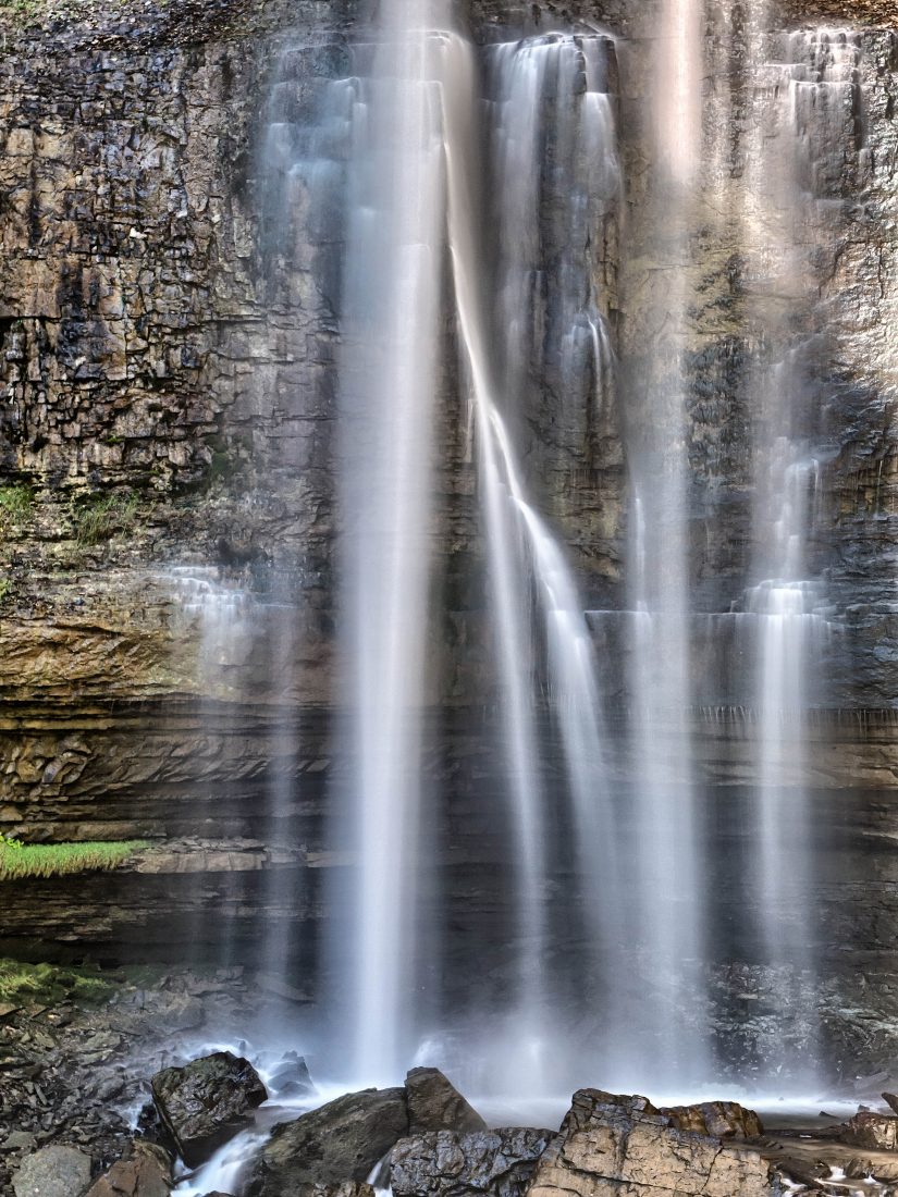 Free photo of Waterfall Over Rocks