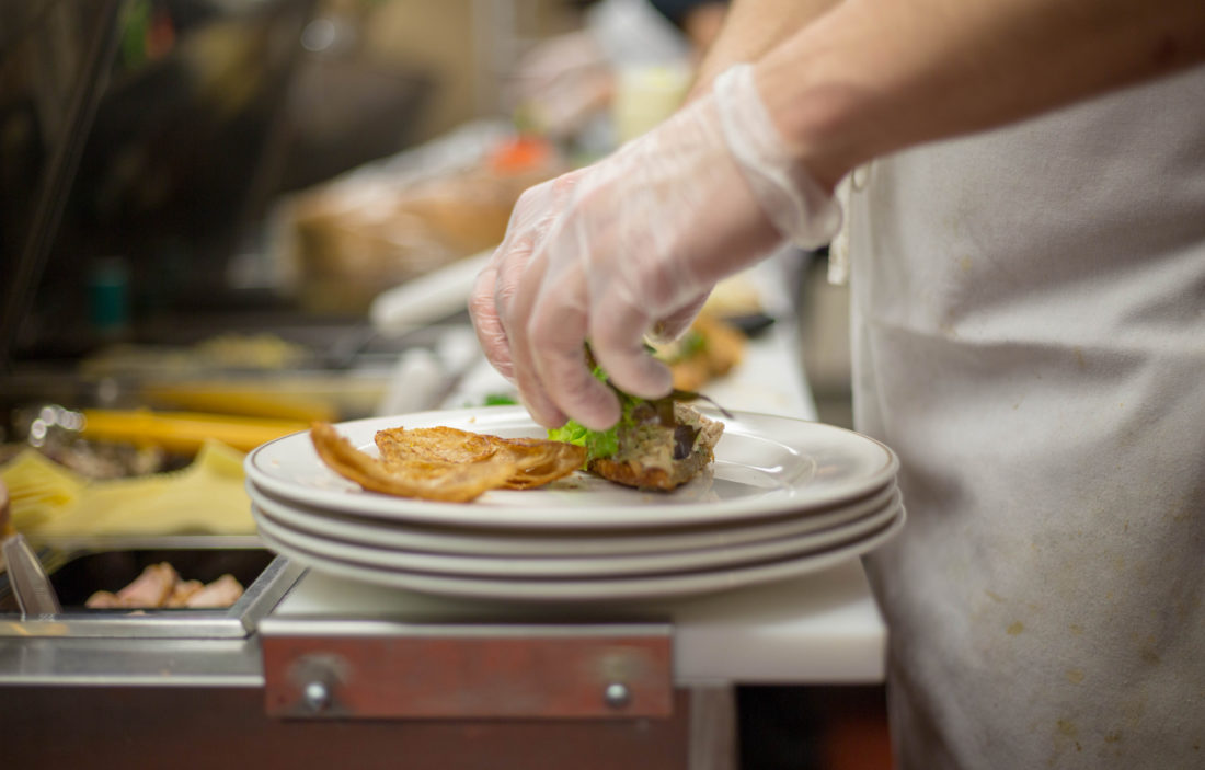 Free photo of Chef Plating Food