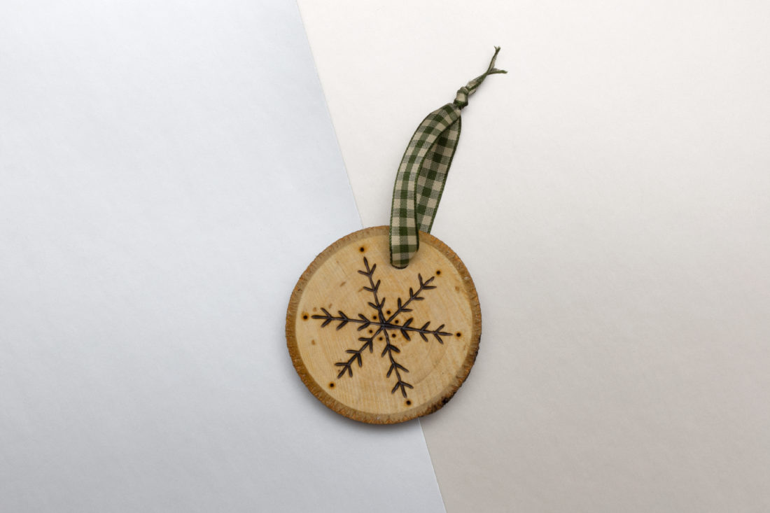 Free photo of Wood Holiday Ornament